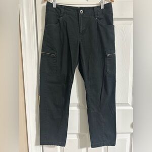 Athleta Black Cropped Hiking Outdoor Nopa Cargo Pants Size 14 EUC